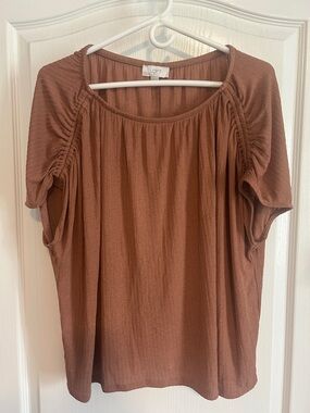 LOFT Rust Brown Scoop Neck Ruched Sleeve Top